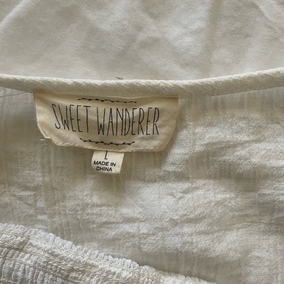 NWT Summer Top Large - Picture 4 of 4